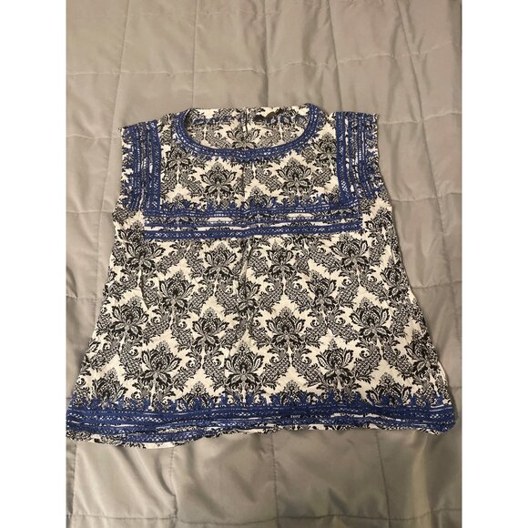 THML Womens Sleeveless Top With Blue & Black Floral Pattern Small - Picture 1 of 3